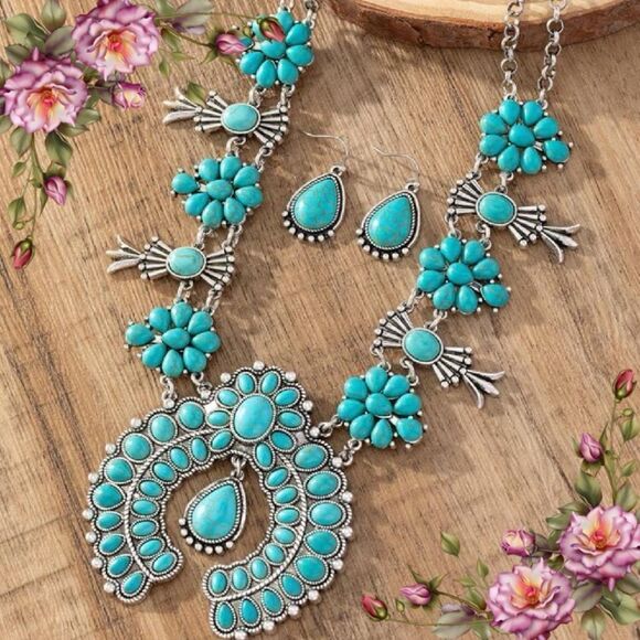 Fake Turquoise Pendant Necklace & Drop Earrings set - Picture 1 of 13